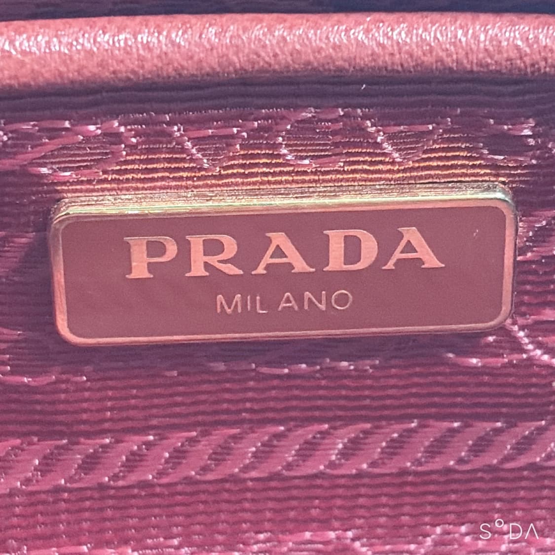 프라다 레드 크로스백 상품이미지8