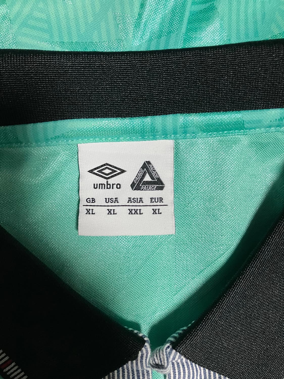 팔라스 엄브로 콜라보 반팔 상품이미지5