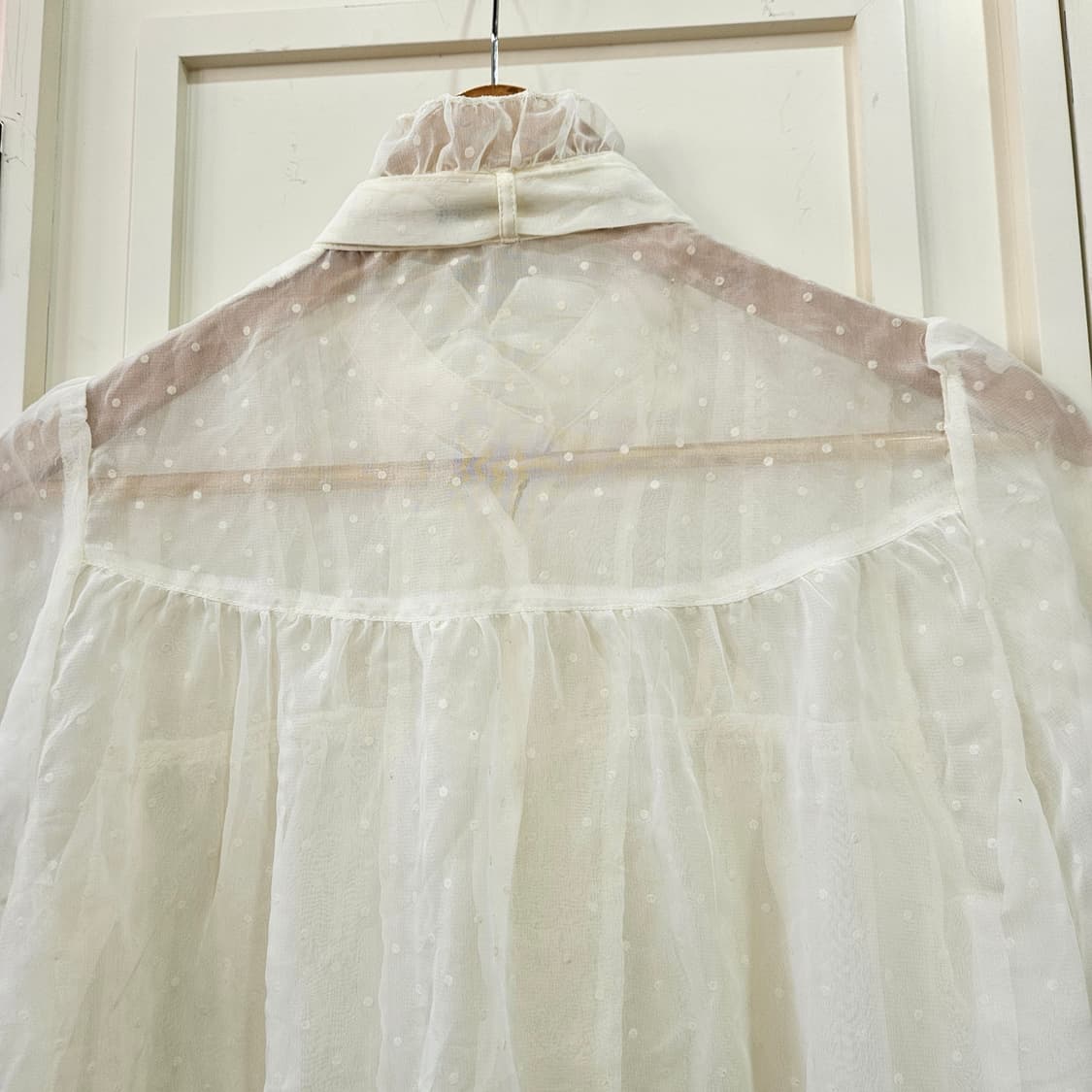 도트 시스루 리본 블라우스 상품이미지6