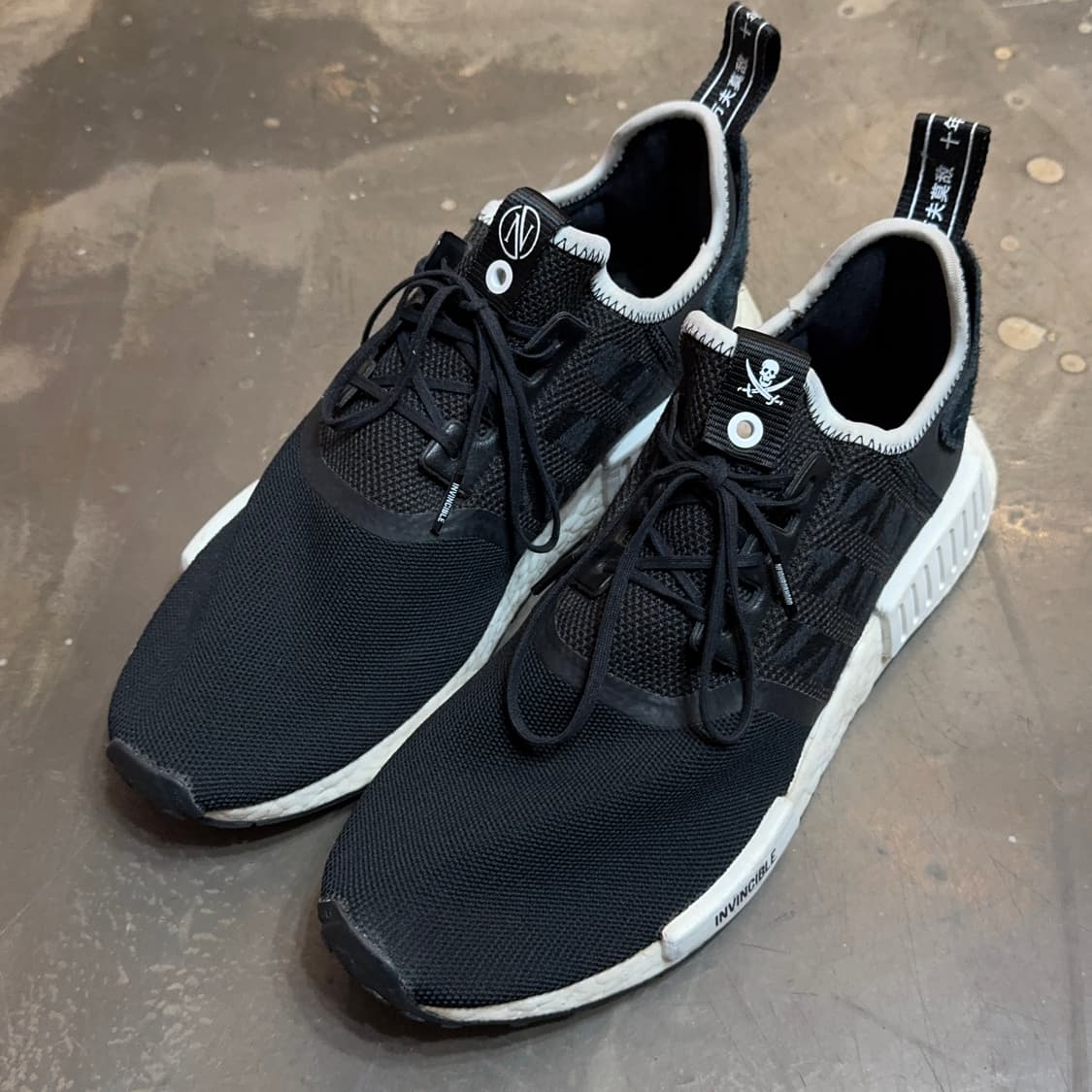 네이버후드 X 아디다스 NMD R1 스니커즈 상품이미지3