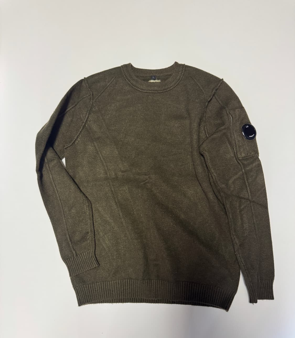 여성 C.P 컴퍼니 리메이크 커스텀 렌즈 절개 니트 S ~ M 상품이미지1