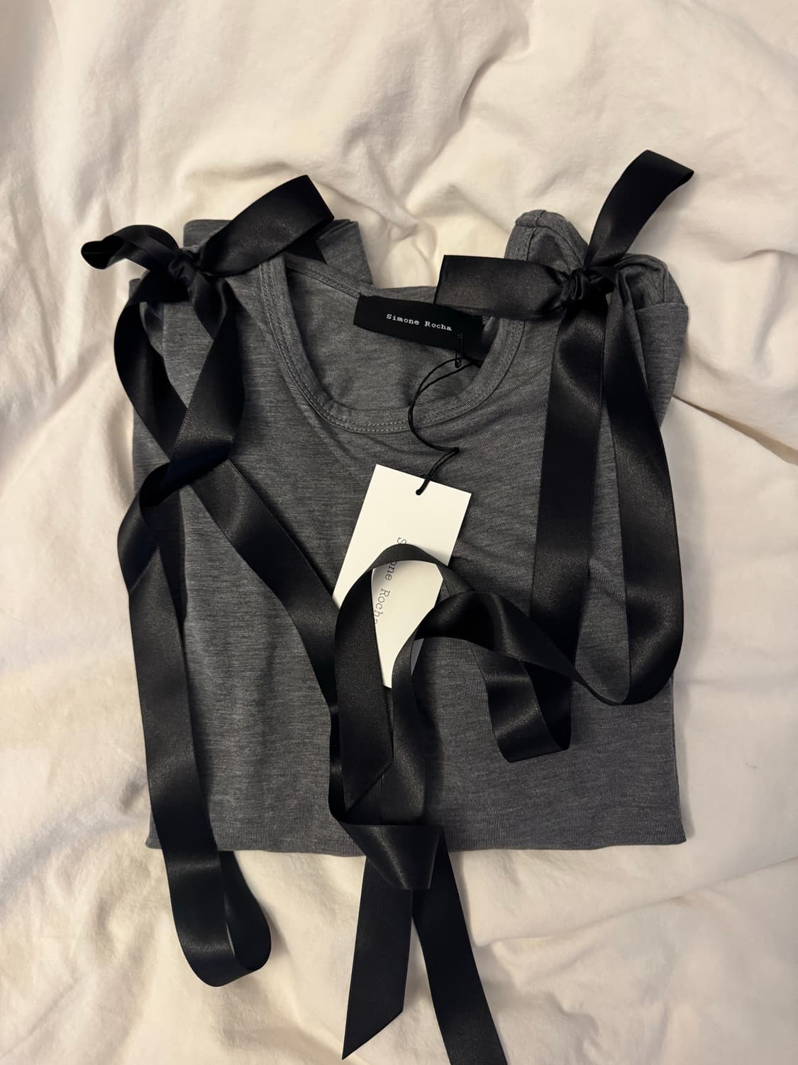 시몬로샤 25FW Bow Ribbon Tail Long 티셔츠 상품이미지1