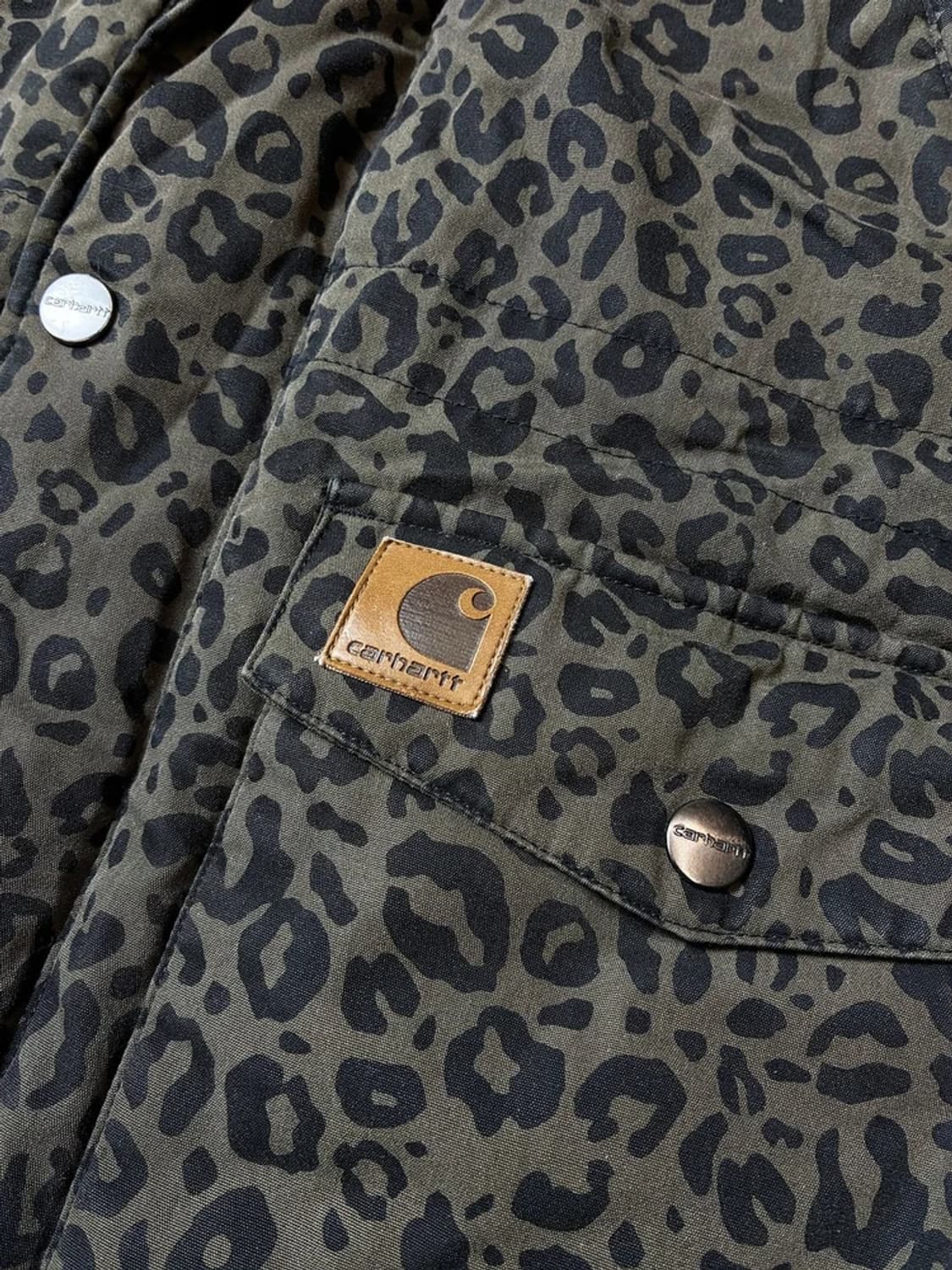 칼하트 앵커리지 레오파드 파카 PN7853 상품이미지4