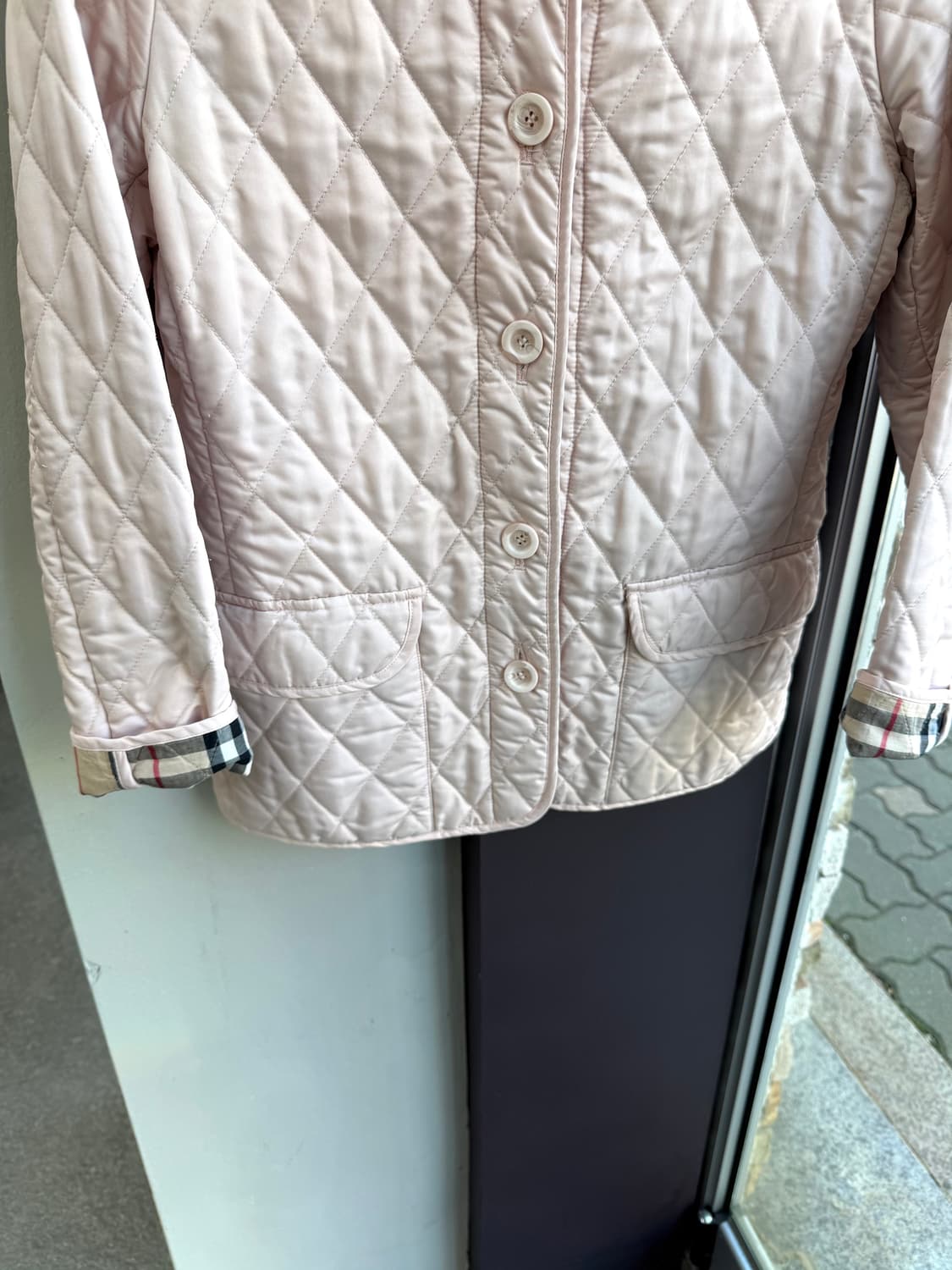 M/ 버버리 퀄팅 노바체크 경량 패딩 상품이미지4