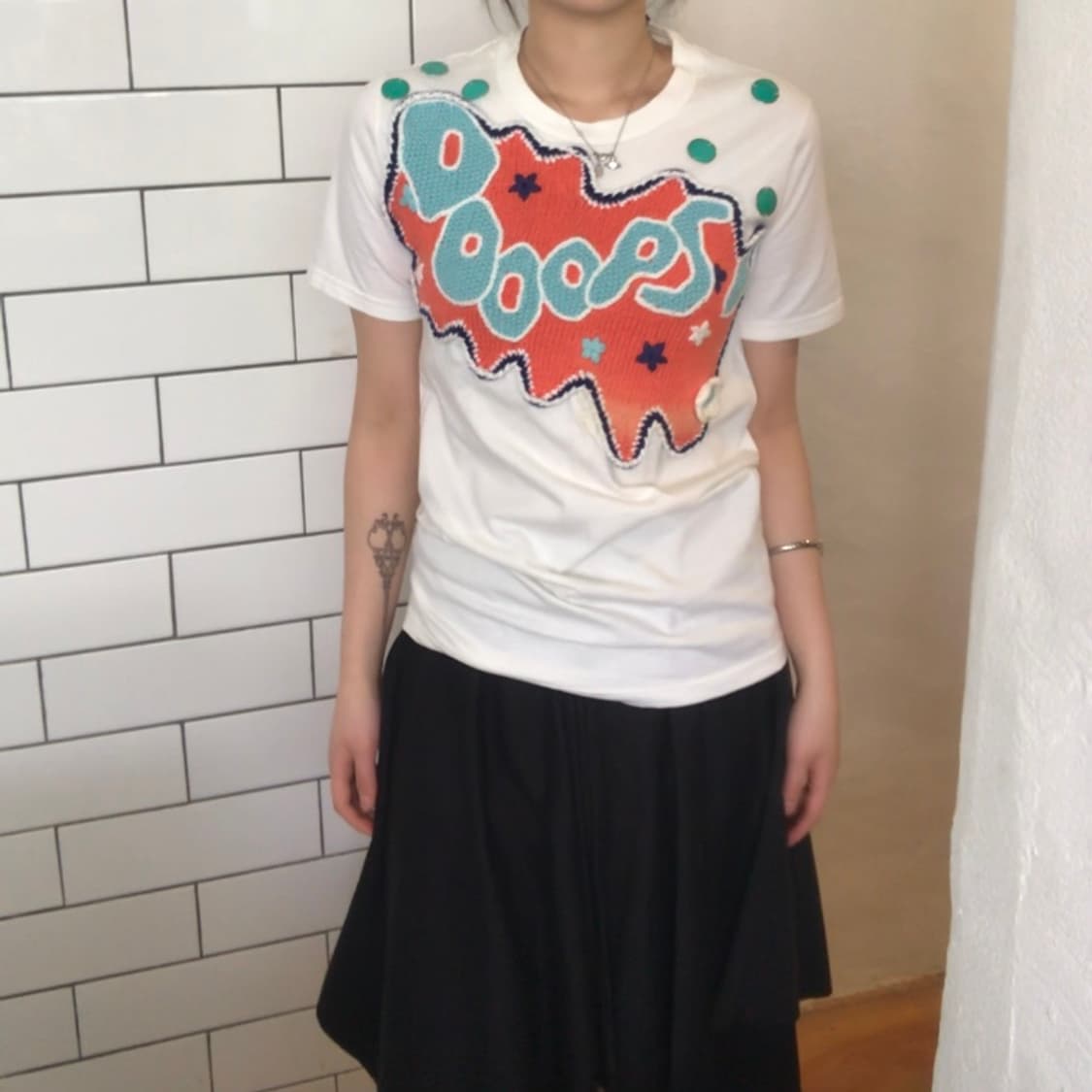 미카엘라 버거 그래픽 반팔 티셔츠 상품이미지3