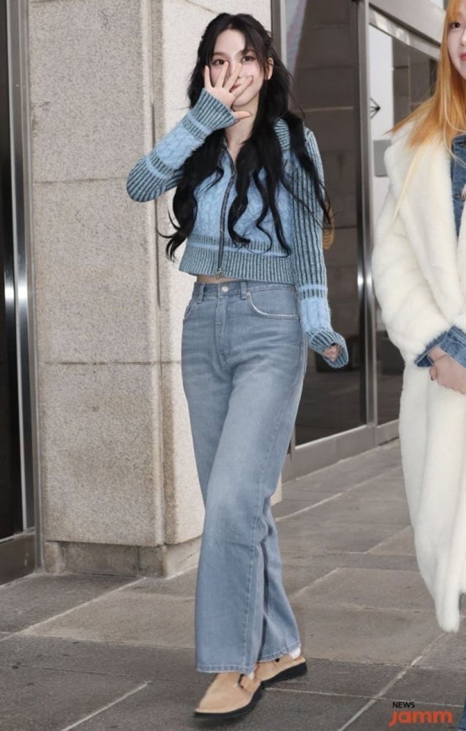 라티젠 니트 집업 (카리나 착용) 상품이미지3