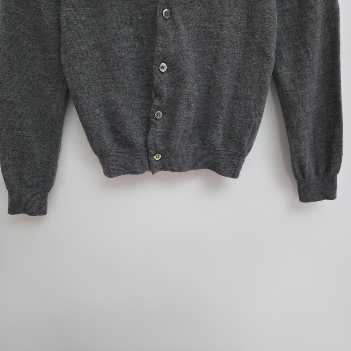 [XS] 꼼데가르송 그레이 울 가디건 상품이미지3