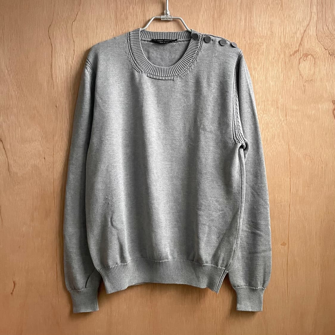 마크제이콥스 숄더 버튼 니트 상품이미지1