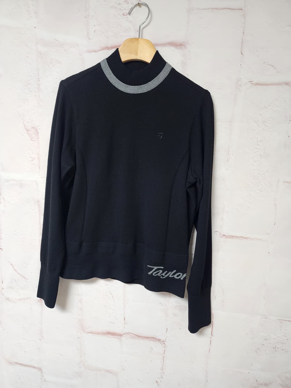 테일러메이드 블랙 여성 골프 니트 상품이미지1