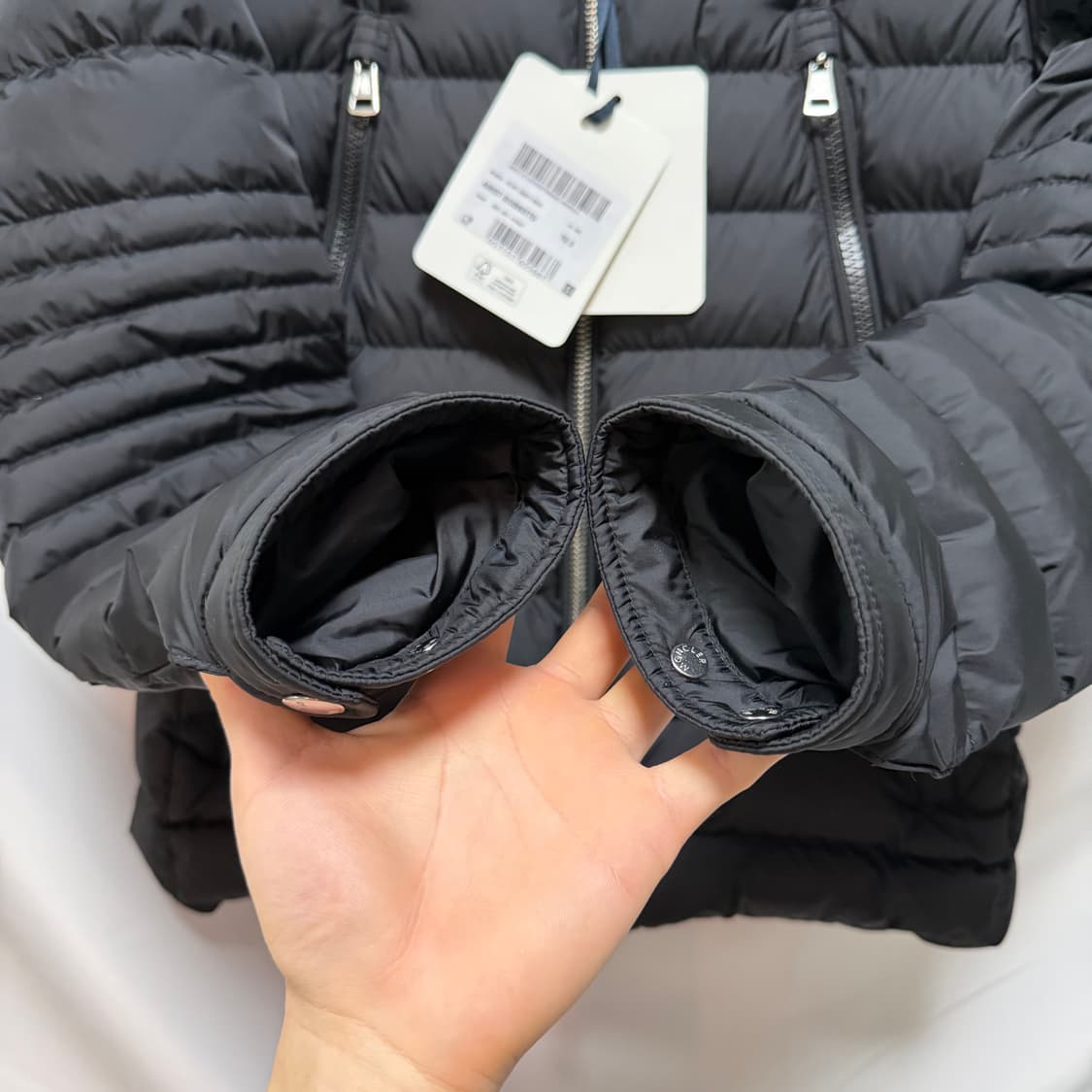 [S+급/3] 몽클레어 아미오 경량패딩 자켓 블랙 풀구성 상품이미지8