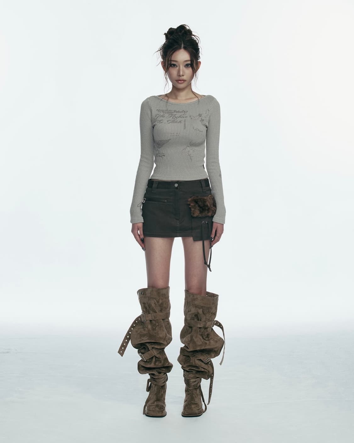 길라아카이브 타투 그래픽 니트 카키 상품이미지3