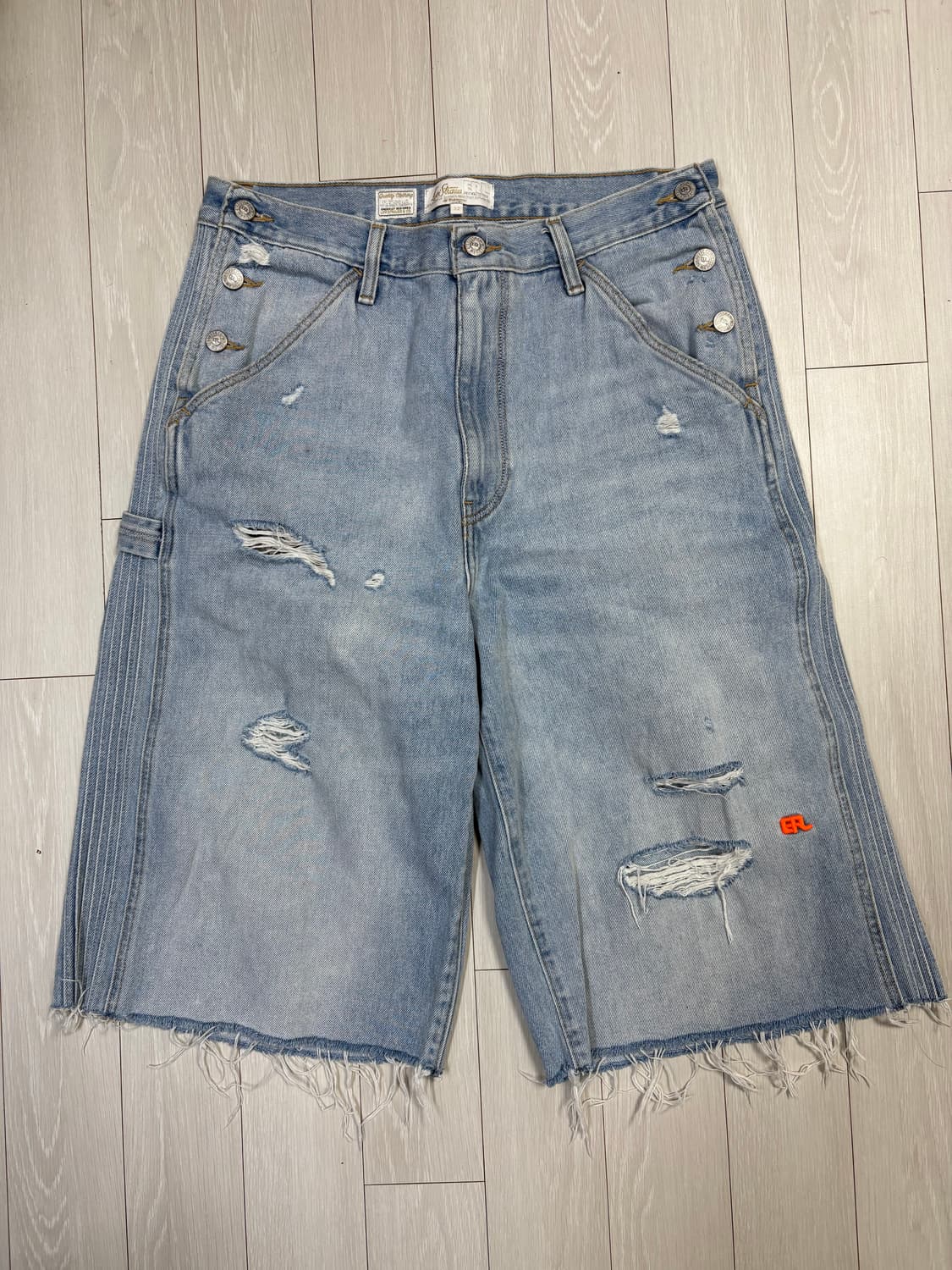 ERL 리바이스 버뮤다 쇼츠 반바지 상품이미지1