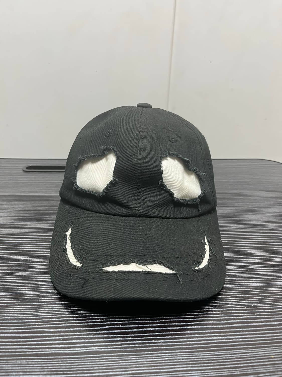 99%IS 바조우 고스트캡 판매합니다 상품이미지1