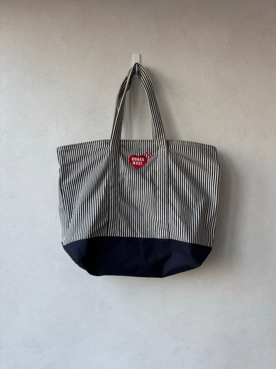 휴먼메이드 히코리 토트백 상품이미지1