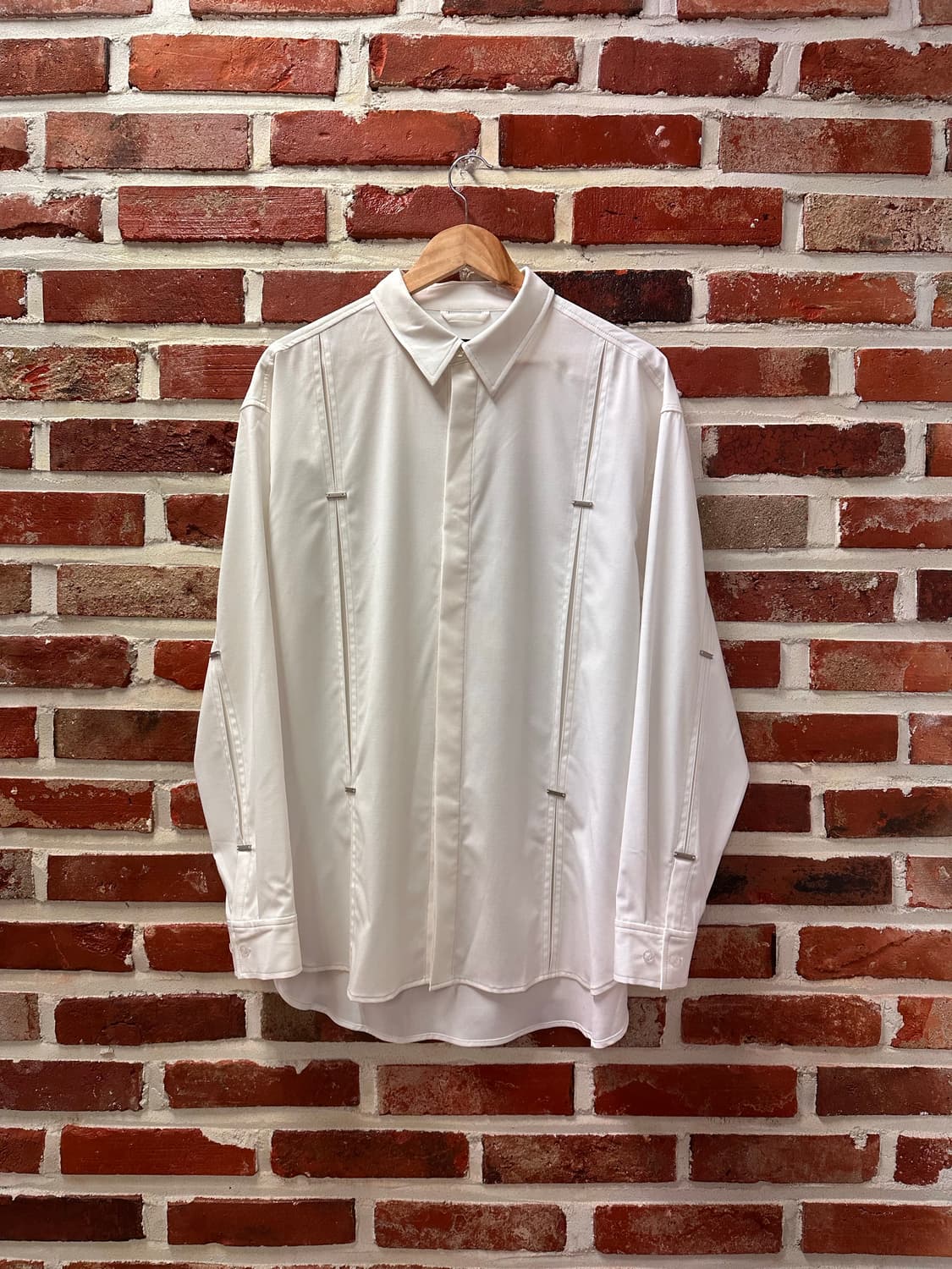 (L)이세 디테일 오버핏 셔츠 화이트 상품이미지1