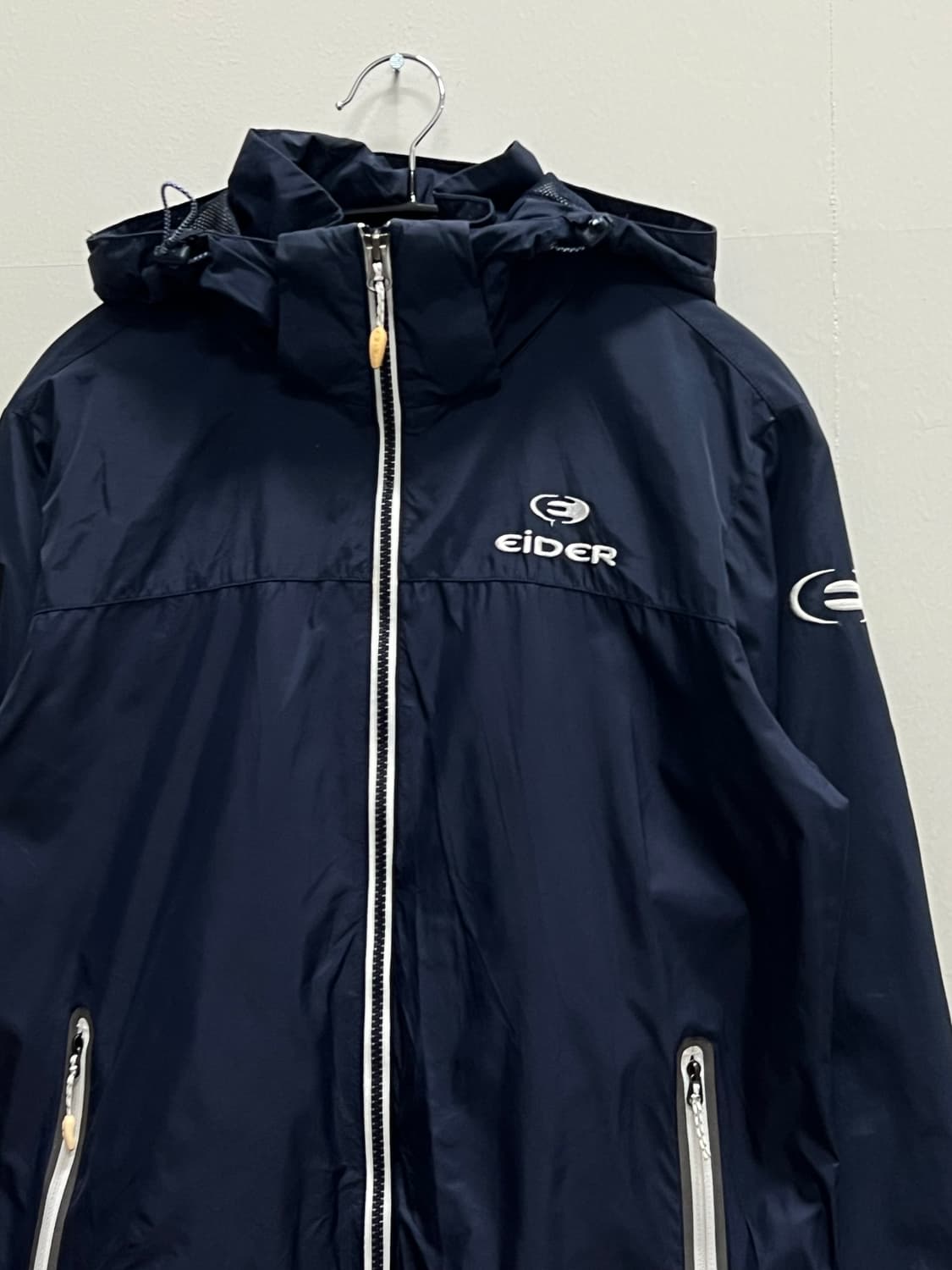 아이더 우븐 바람막이 네이비 상품이미지3