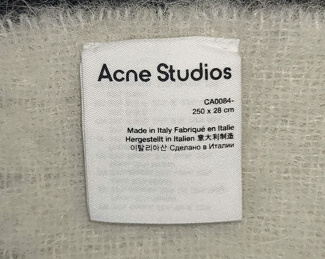 Acne Studios 모헤어 체크 머플러 상품이미지5