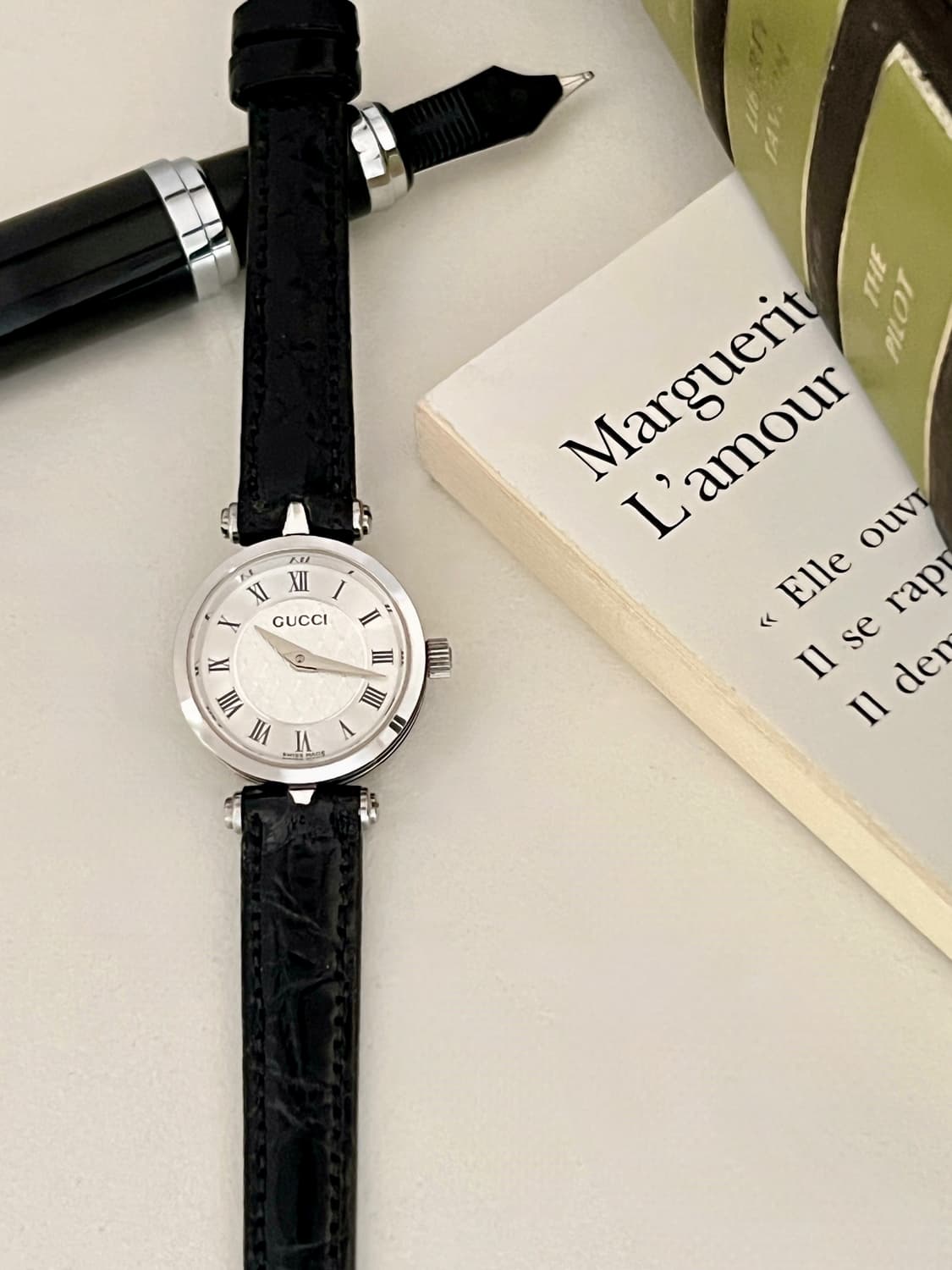 구찌 실버 라운드 여성 시계 / 정품감정 . 케어 상품이미지1