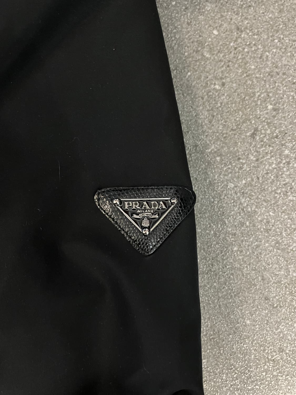 프라다 패딩 상품이미지3