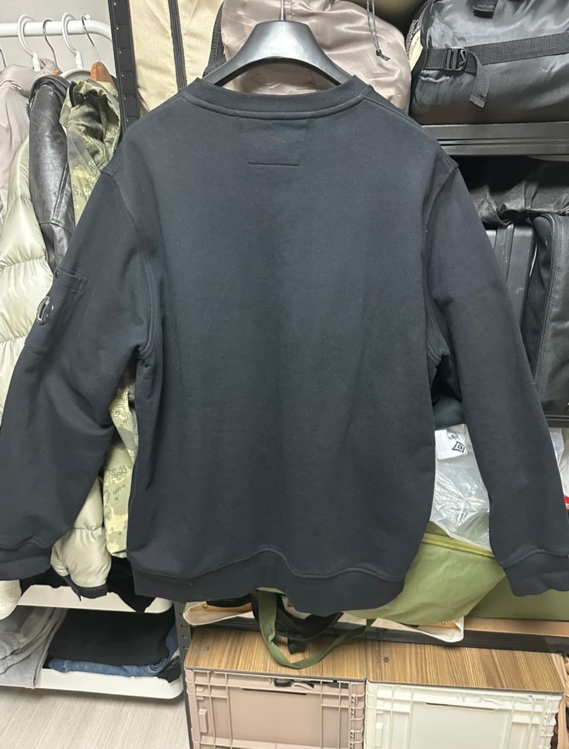 CP컴퍼니 포켓 맨투맨 블랙 XXL 상품이미지3