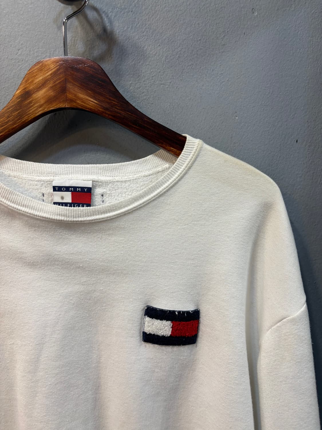 타미 힐피거 플래그 로고 크루넥 스웨트셔츠 상품이미지4