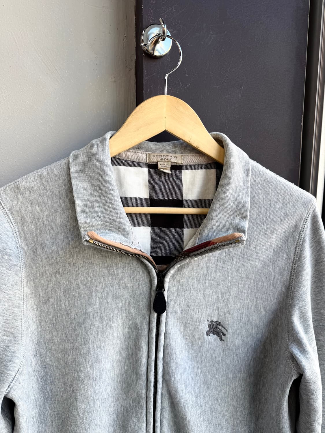 L/ 버버리 브릿 로고 기모 집업자켓 상품이미지3