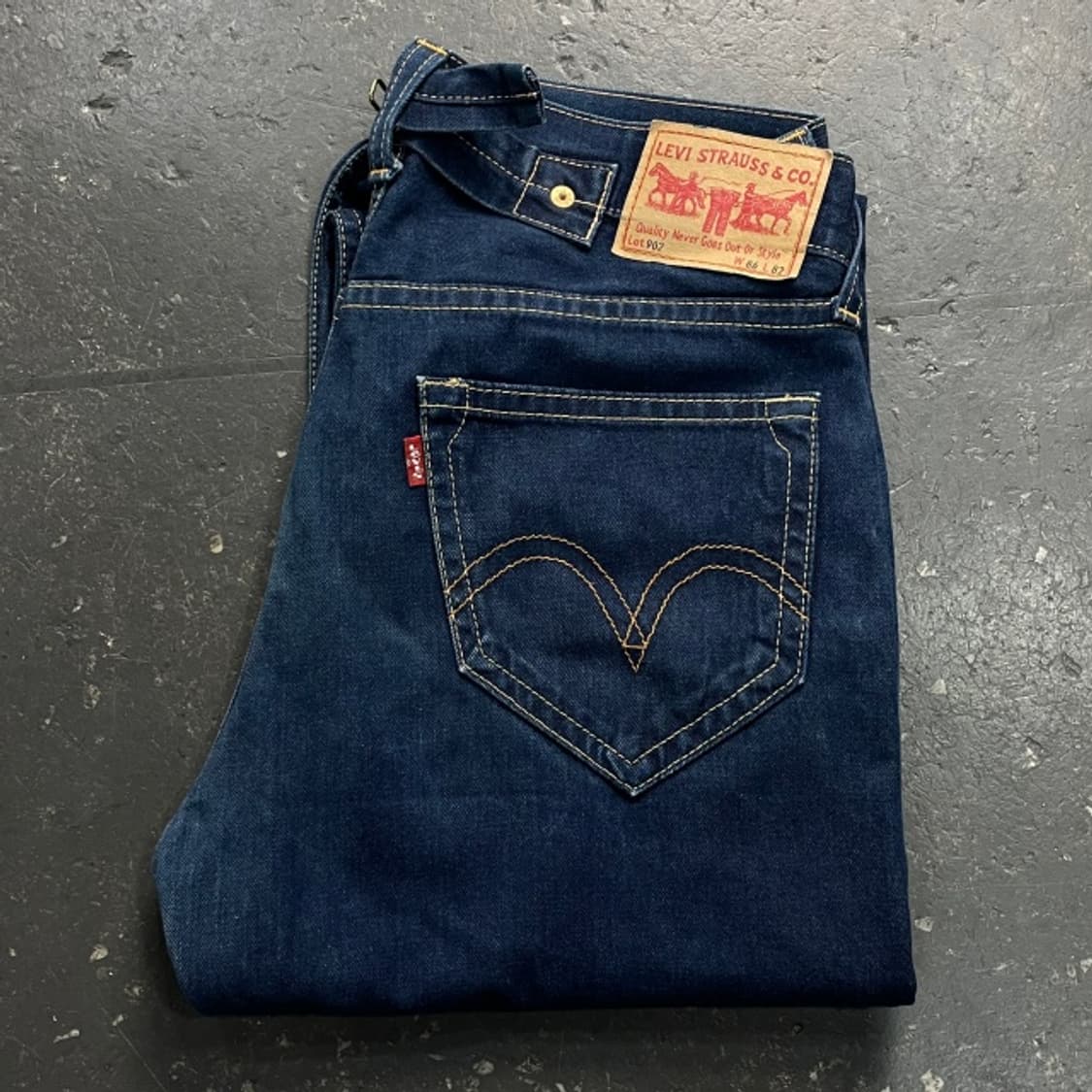 34 리바이스 902 신치백 청바지 상품이미지4