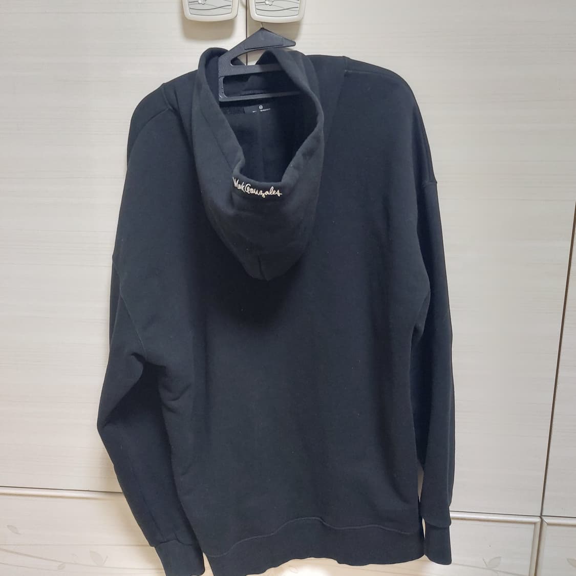 마크 곤잘레스 블랙 후드티 XL 상품이미지2