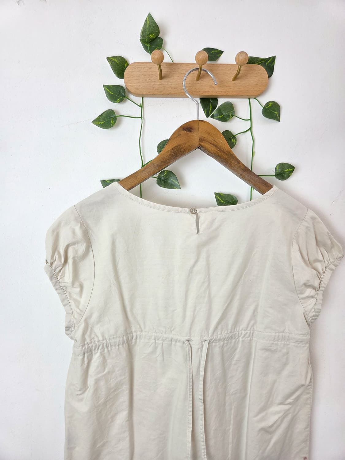 밑단 펀칭 블라우스 상품이미지5