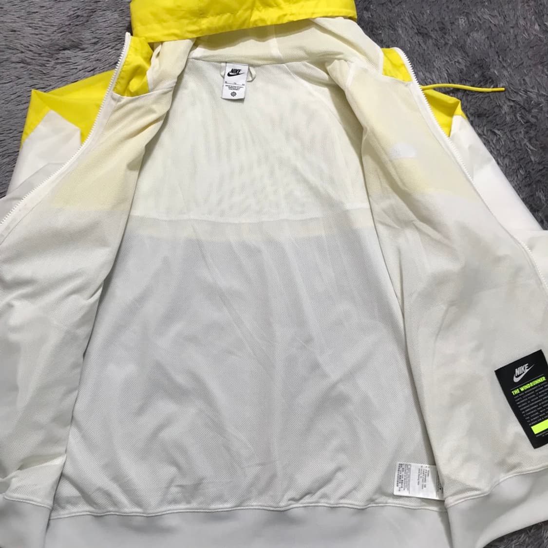 [[XL,25년,A급] 나이키(NIKE) 옐로우 후드 윈드러너#381 상품이미지3