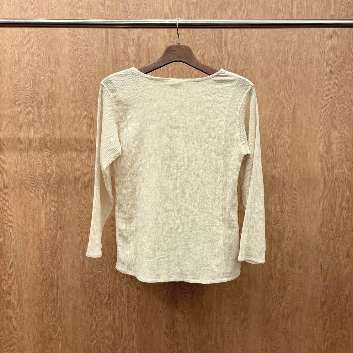 이세이미야케 플랜테이션 시스루 티셔츠 크링클 텍스쳐 디테일 베이지 상품이미지3