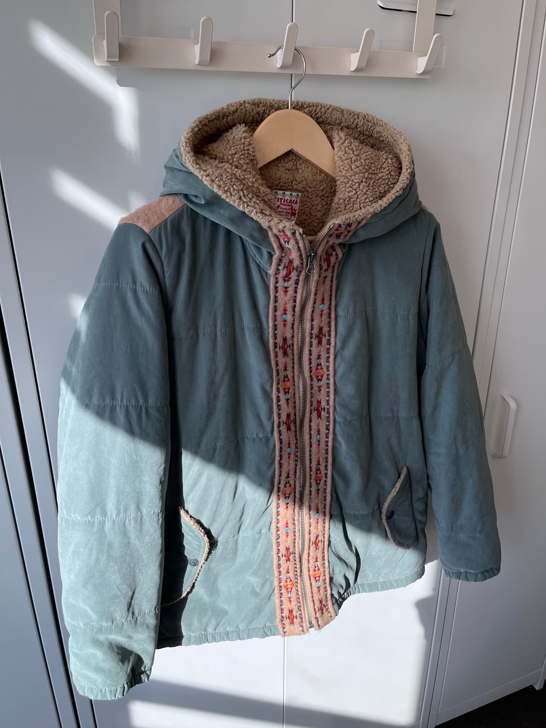 티티카카 하구미 패턴 양털 민트 패딩 상품이미지10