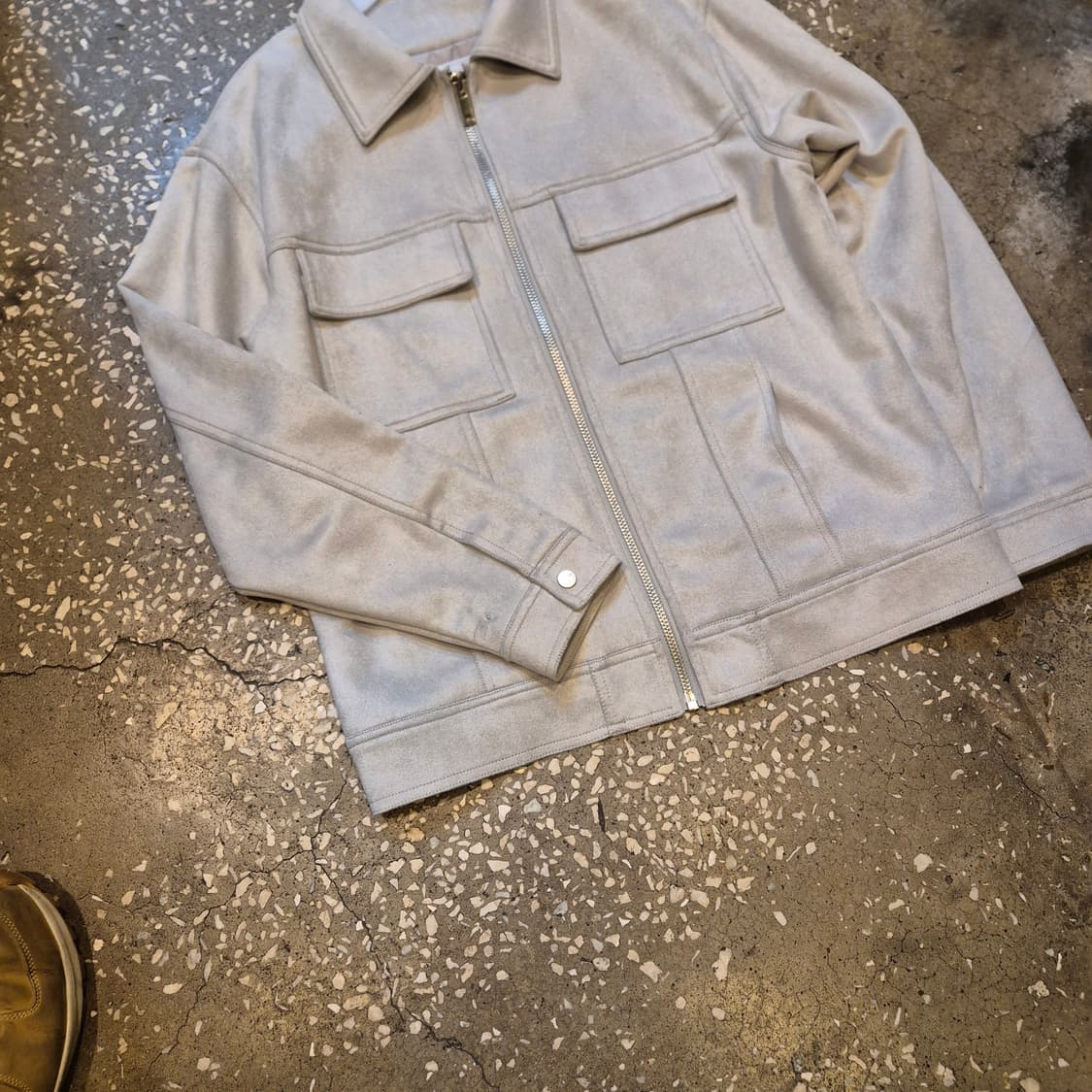 XL(착샷잇음) 그레이 스웨이드자켓  상품이미지8