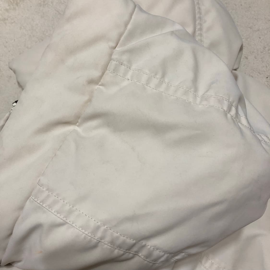 노스페이스 온볼 아이보리 숏패딩 XS 상품이미지9