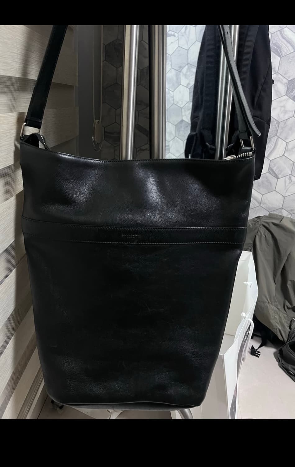 생로랑 레더 숄더백 크로스백 상품이미지2