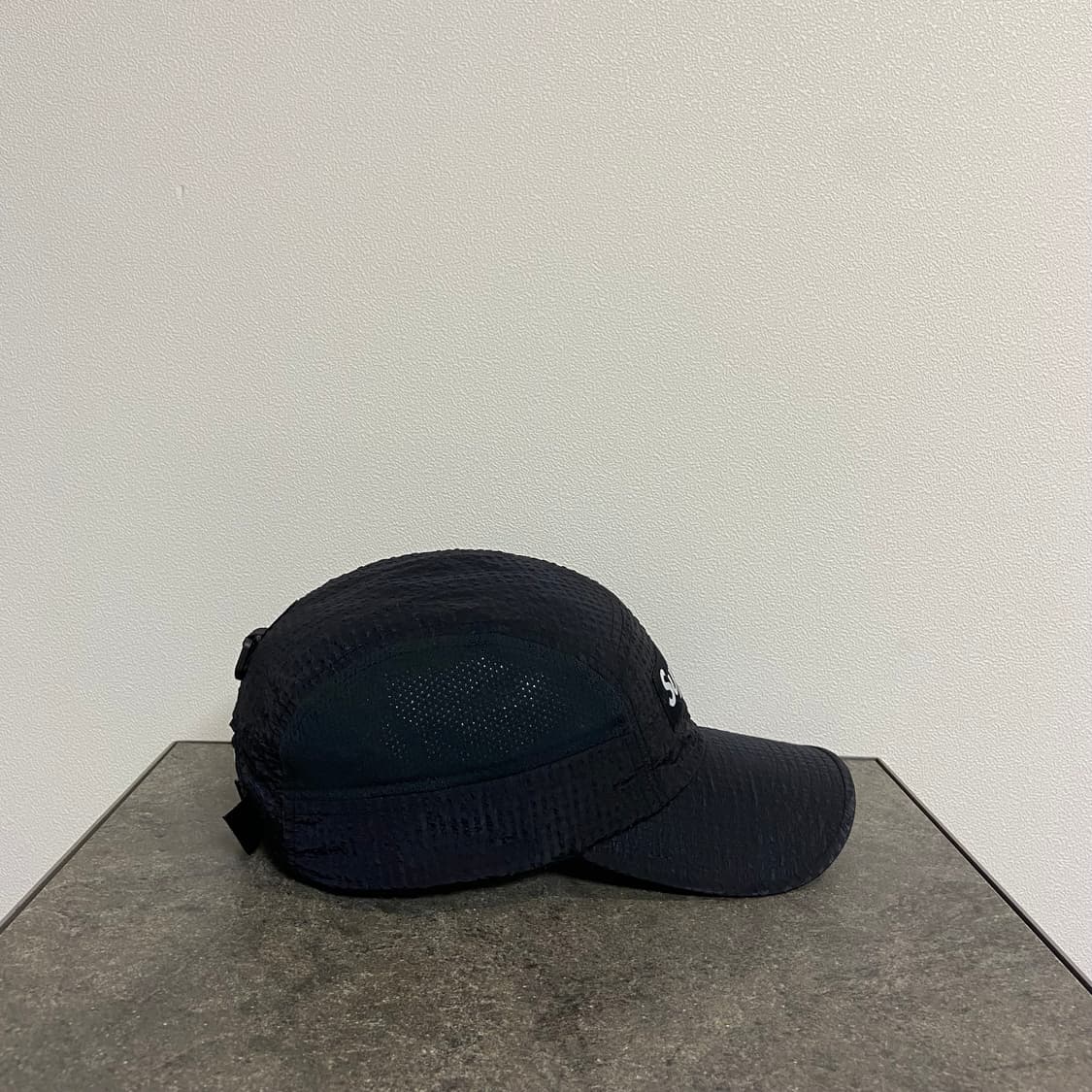 슈프림 씨어서커 메쉬 블랙 박스로고 캠프캡 모자 상품이미지3