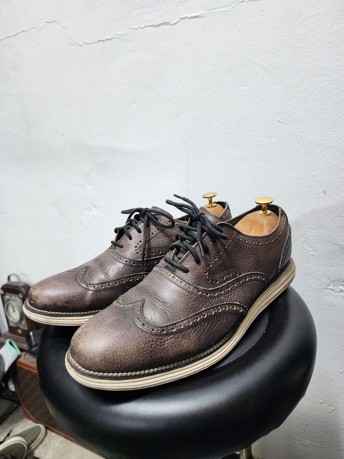 콜한 브라운 윙팁 남성 구두 상품이미지1