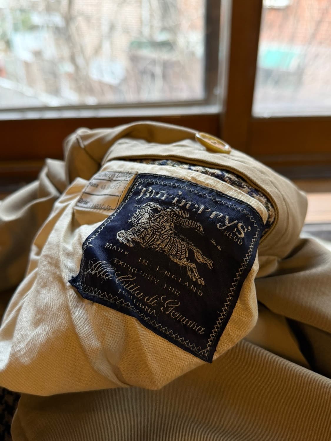 버버리 아이리쉬 트위드 래글런 코트 100 상품이미지6