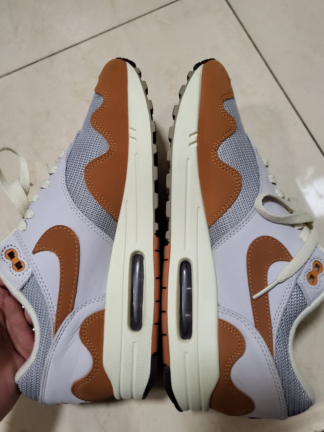 나이키 x 파타 에어맥스 맥스 1 모나크 275 상품이미지4