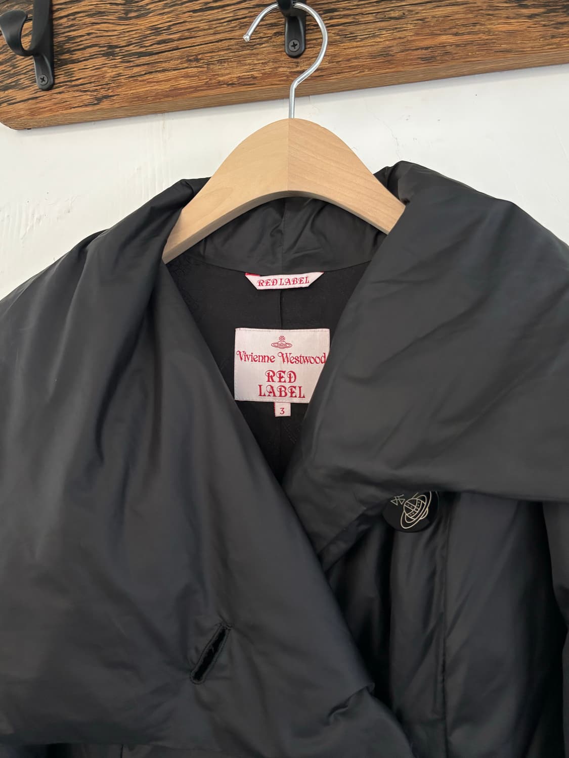 Vivienne Westwood 비비안웨스트우드 레드라벨 블랙 롱패딩 상품이미지6