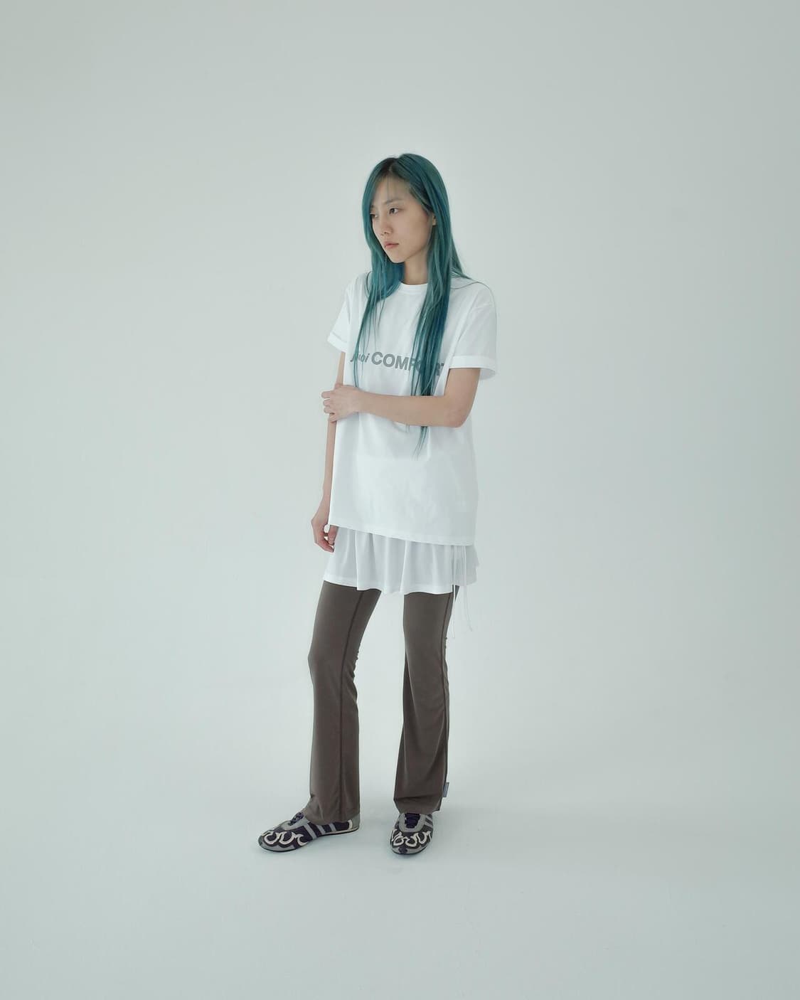 지초이 24-003 로고 티셔츠 화이트 상품이미지1