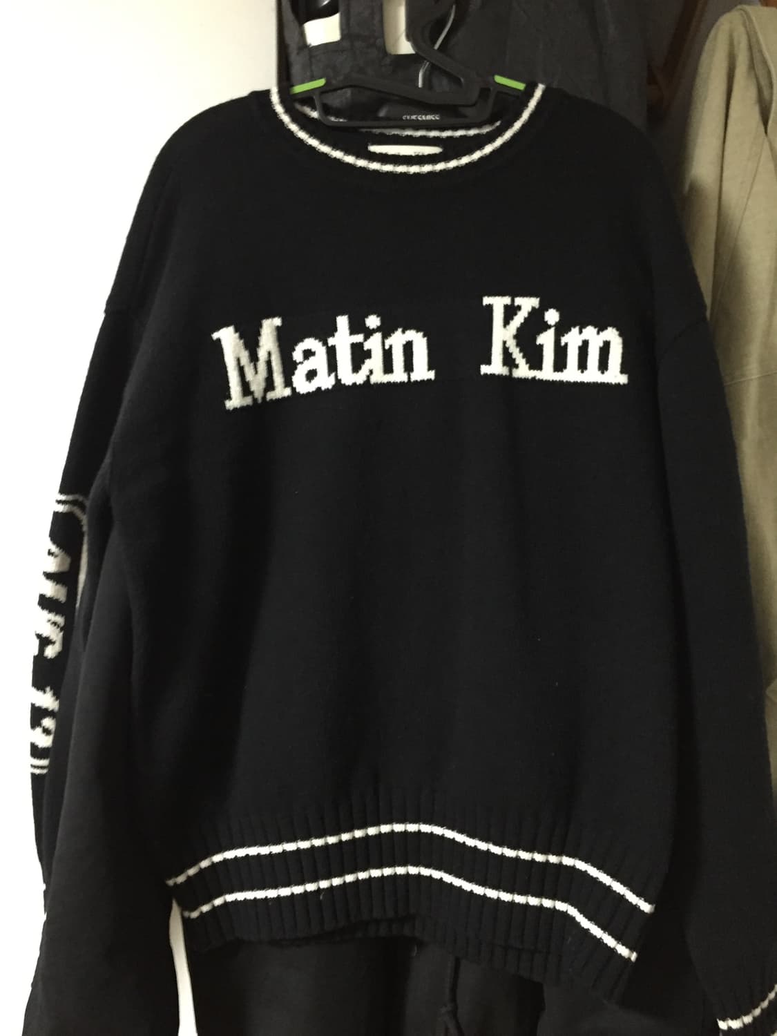 마뗑킴 스펠 니트 블랙 상품이미지1