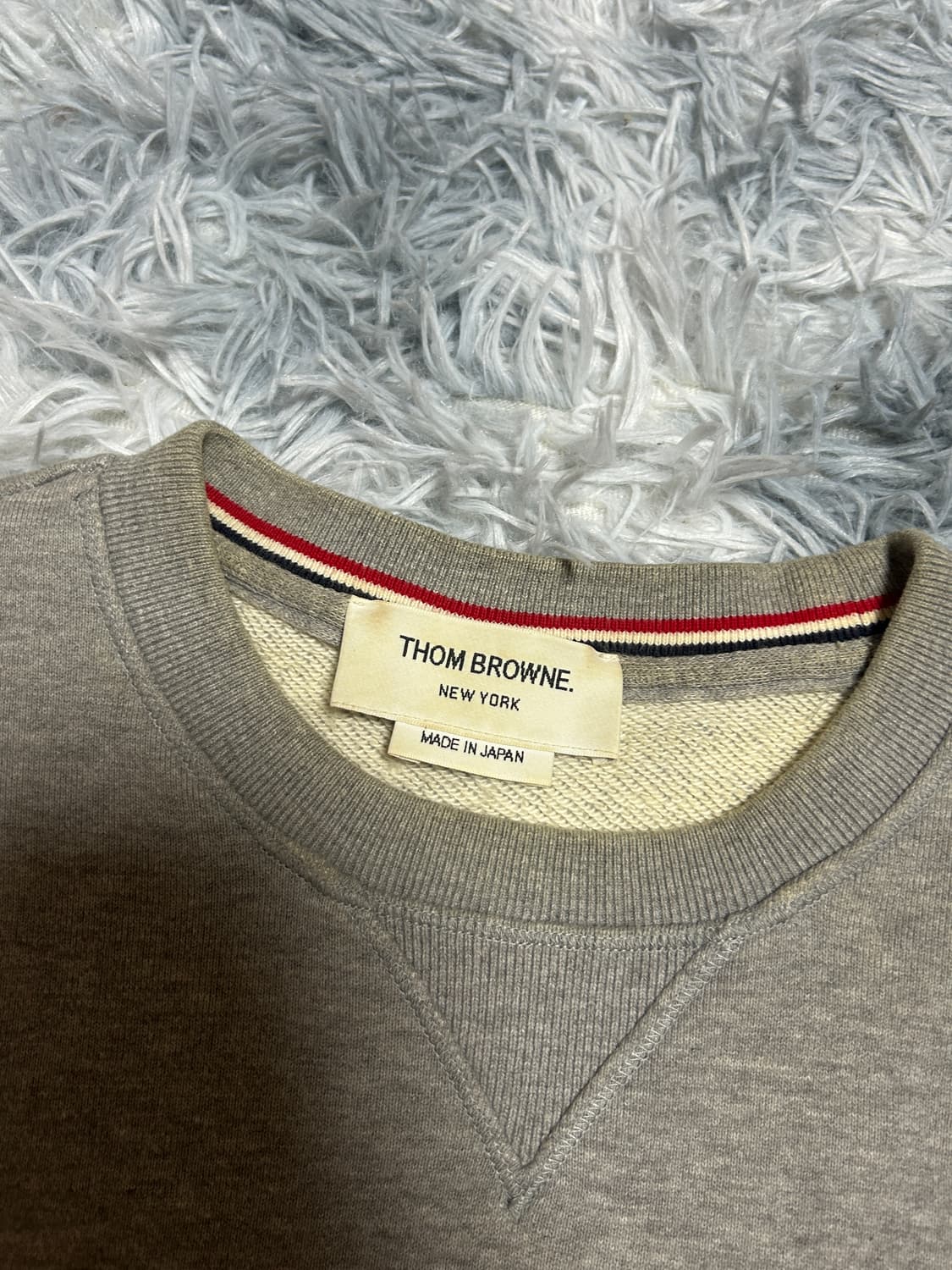 (2) 사이즈 톰브라운 사선완장 맨투맨 그레이 상품이미지2