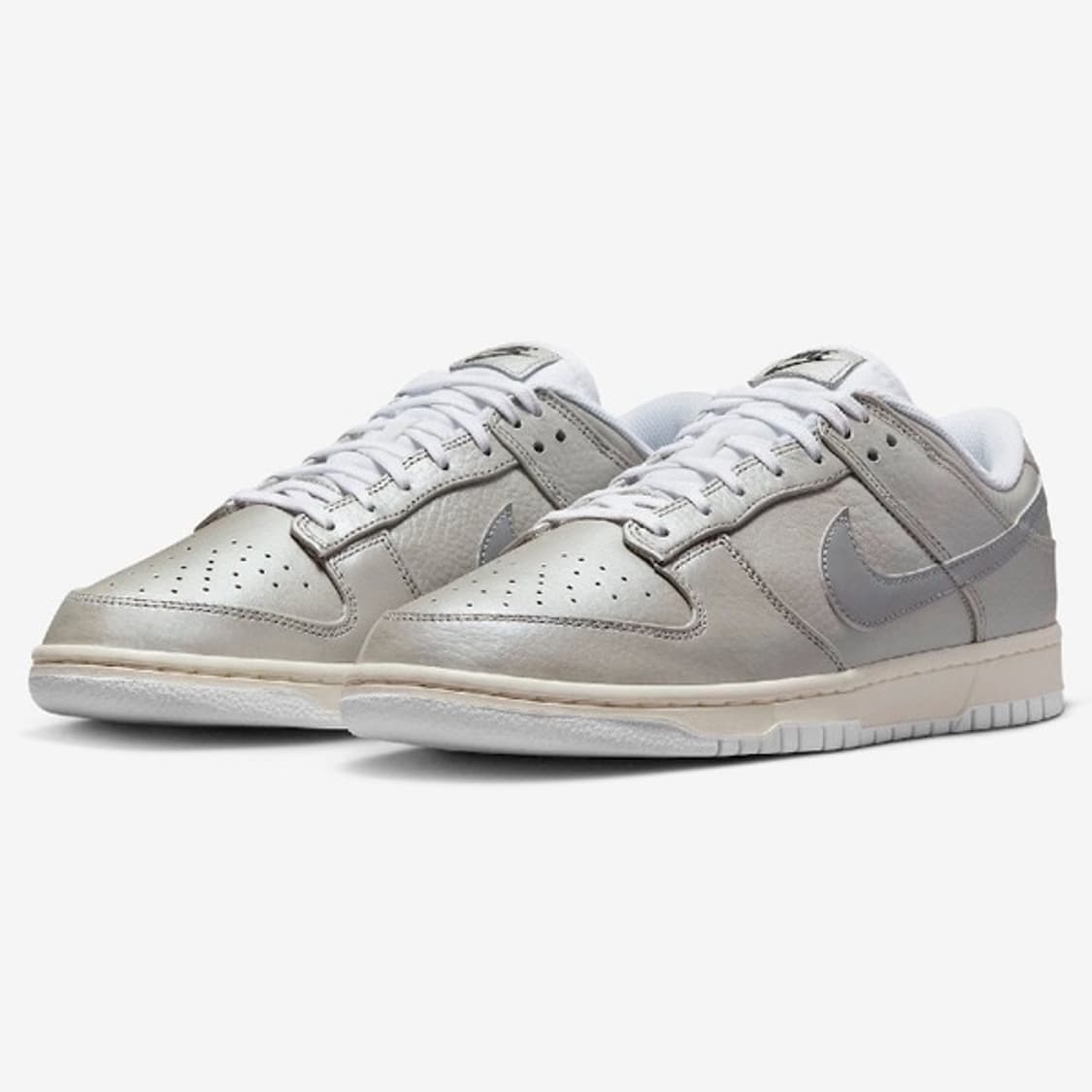 (새상품) 나이키 덩크 로우 메탈릭 실버 265 상품이미지3