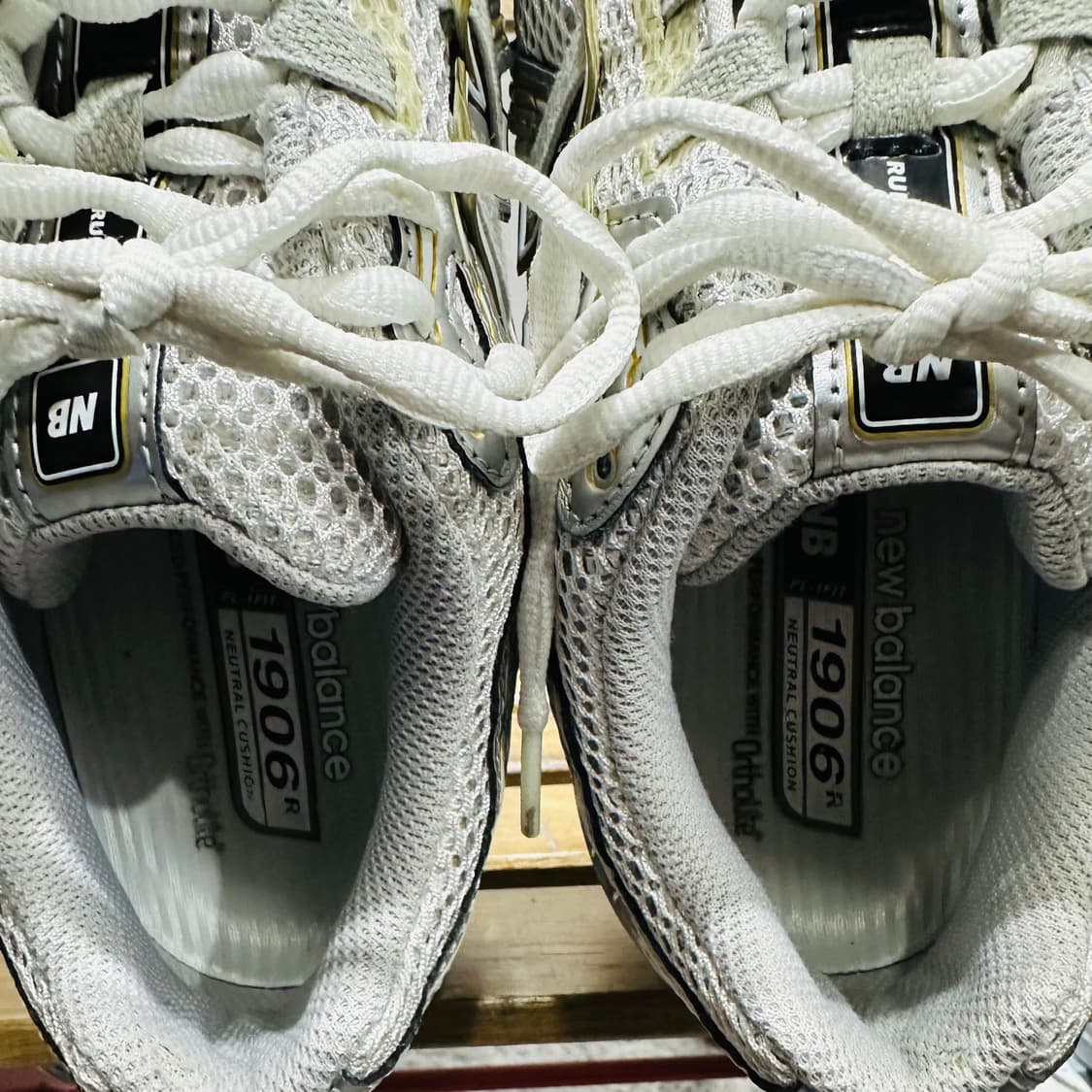 265) 뉴발란스 운동화 남성 남자 1906R 화이트 실버 스니커즈 상품이미지8