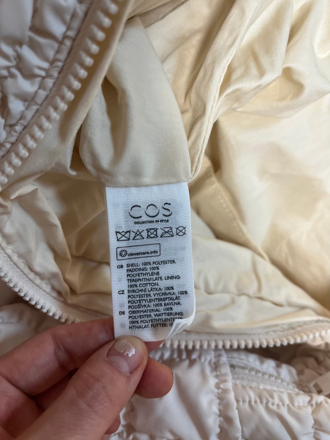 COS 오버사이즈 누빔 숄더밸 상품이미지4