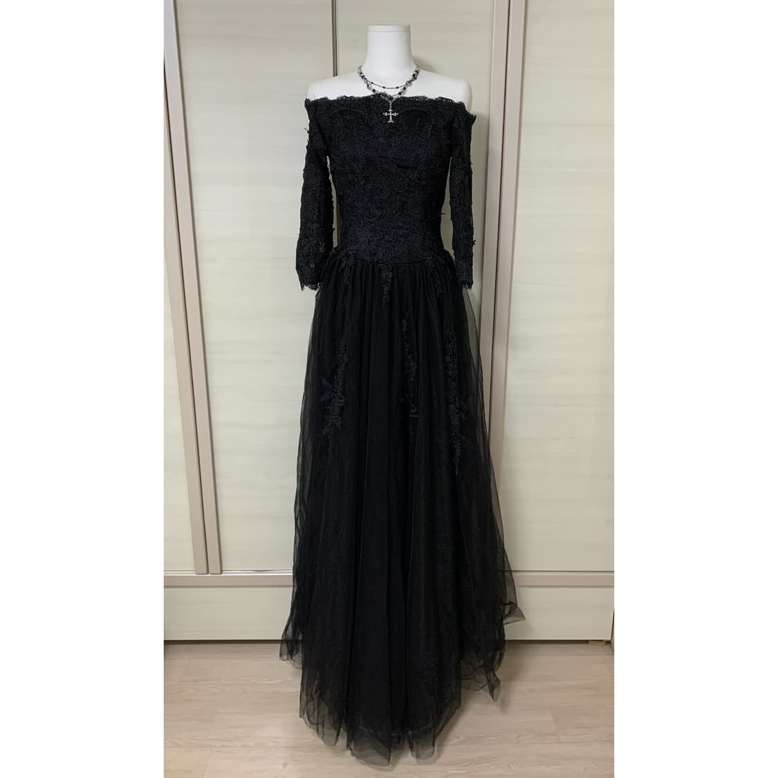 파티 연주회 코르셋 오프숄더 드레스 블랙 웨딩드레스 쉬폰 자수 레이스업 상품이미지1