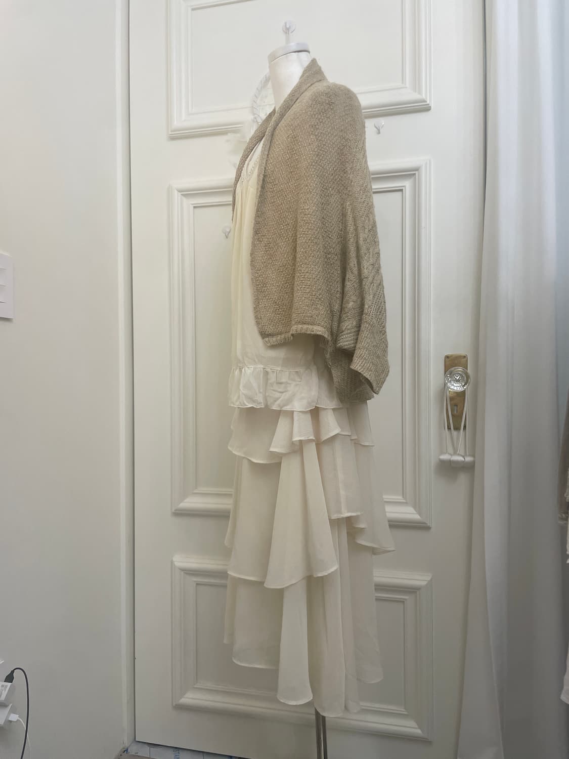 ivory layered back banding long skirt 상품이미지7