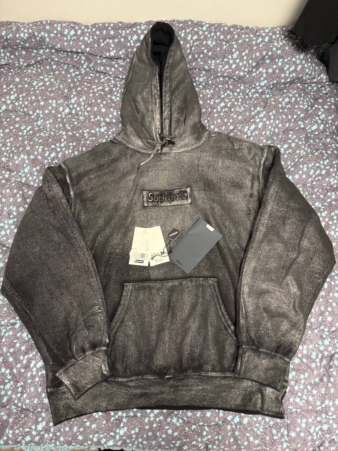 [L] 슈프림 X MM6 메종 마르지엘라 포일 박스로고 후드 상품이미지1