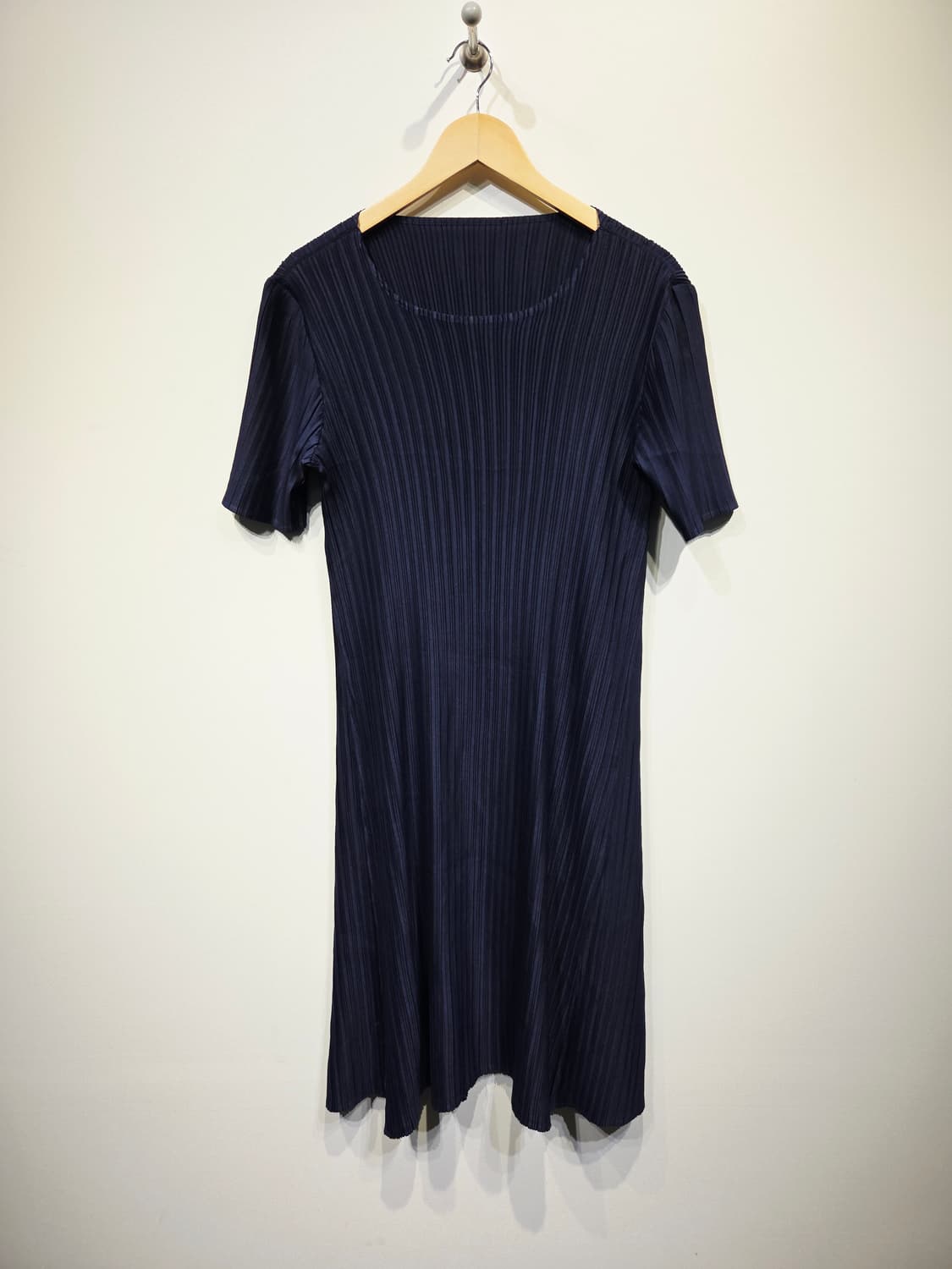 플리츠미(Pleatsme) 다크 네이비 반팔 플리츠 원피스 상품이미지2